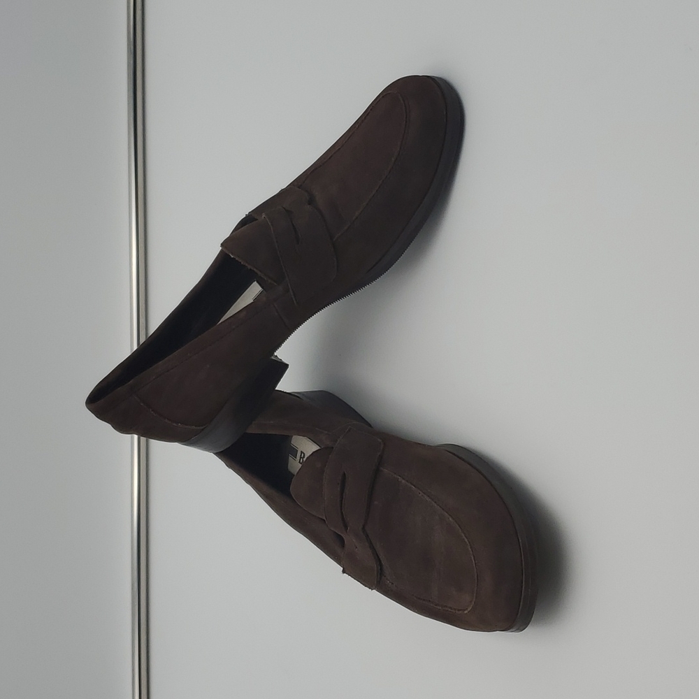 Borelli womans 6.5 M brown leather flats
